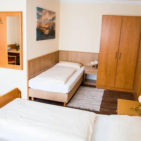 Zum Ochsen Guest house Waldstetten (Bavaria)